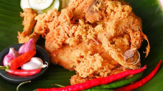 Nikmatnya Ayam Crispy Utuh Jogja